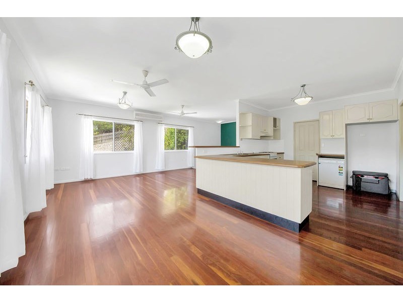6 Sunnyridge Street, West Gladstone QLD 4680