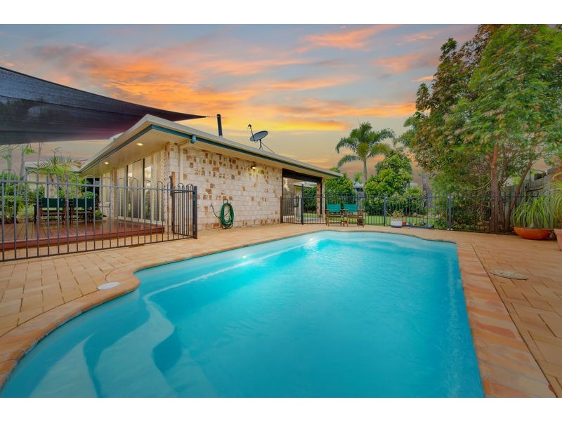 16 Lois Court, New Auckland QLD 4680