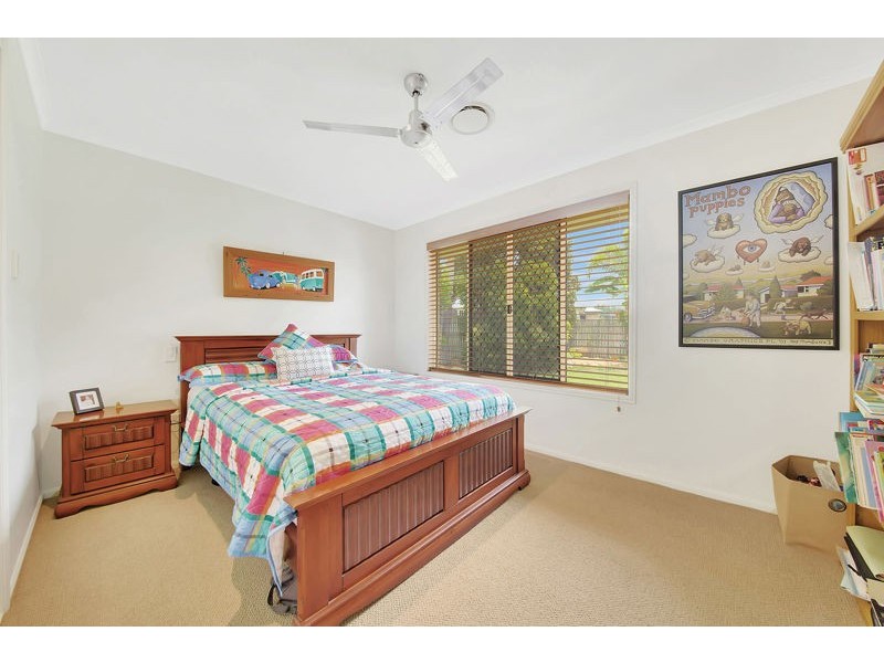 16 Lois Court, New Auckland QLD 4680