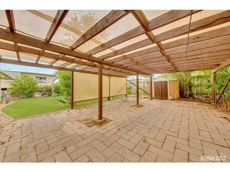 9 Roe Street, West Gladstone QLD 4680