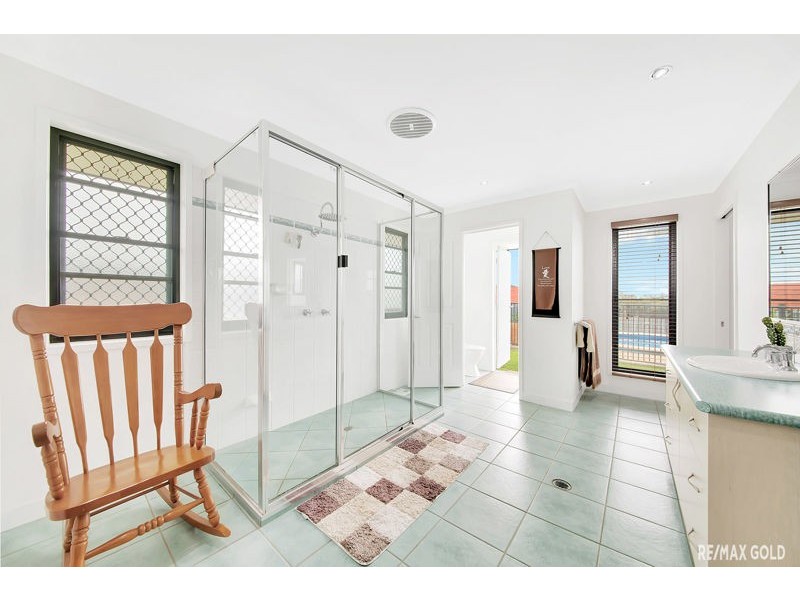 46 Katrina Boulevard, New Auckland QLD 4680