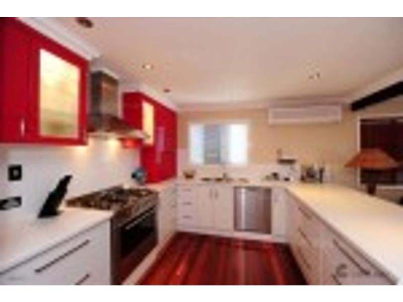 10 Coolongolook Close, West Gladstone QLD 4680