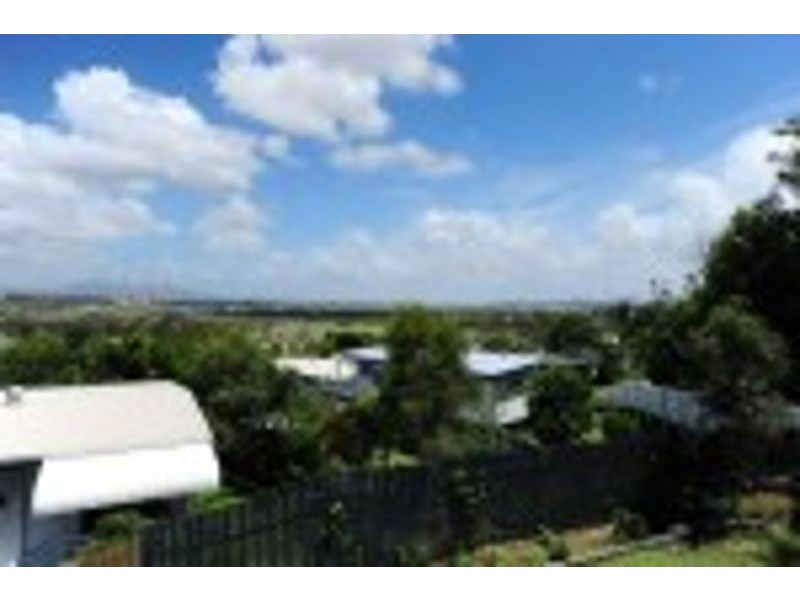10 Coolongolook Close, West Gladstone QLD 4680