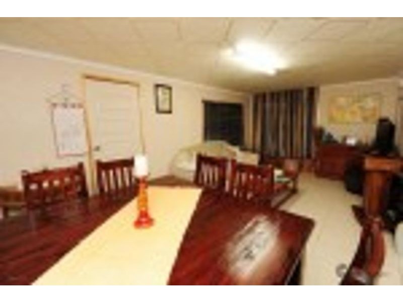 10 Coolongolook Close, West Gladstone QLD 4680