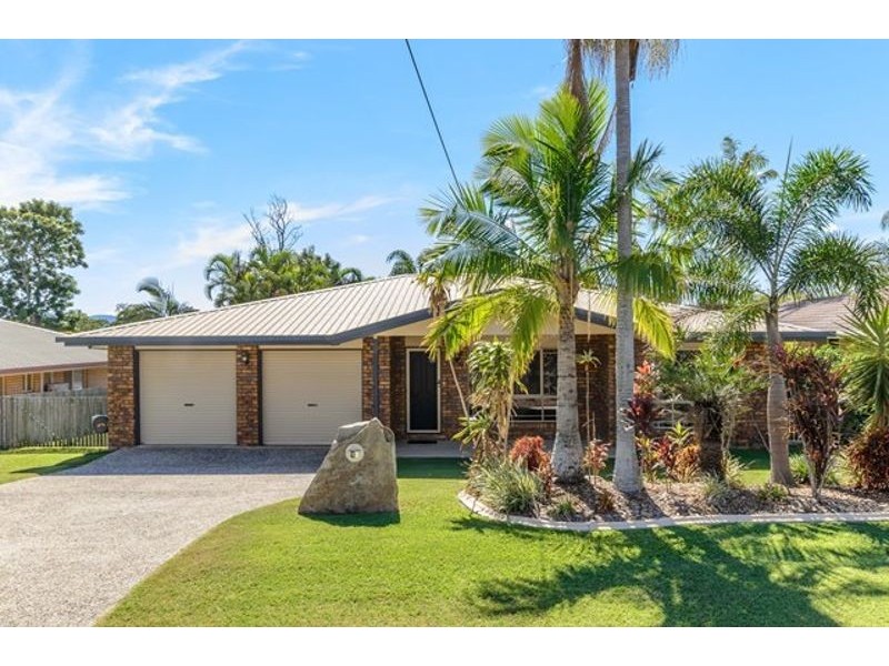 18 Rosslyn close, Clinton QLD 4680