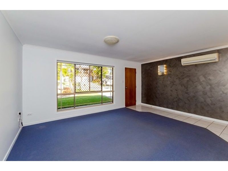 18 Rosslyn close, Clinton QLD 4680