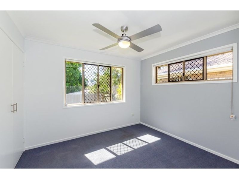 18 Rosslyn close, Clinton QLD 4680