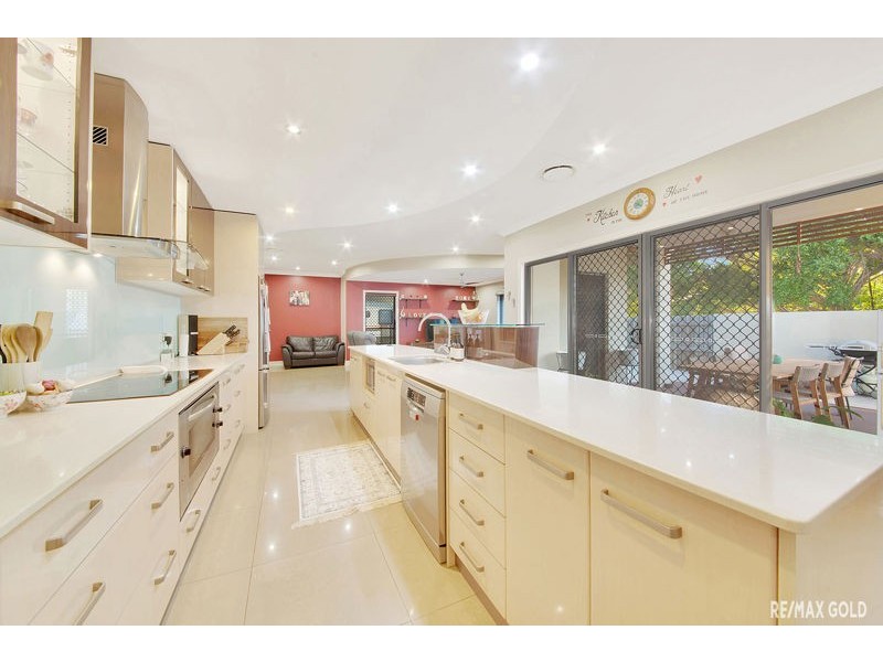 105 Col Brown Avenue, Clinton QLD 4680