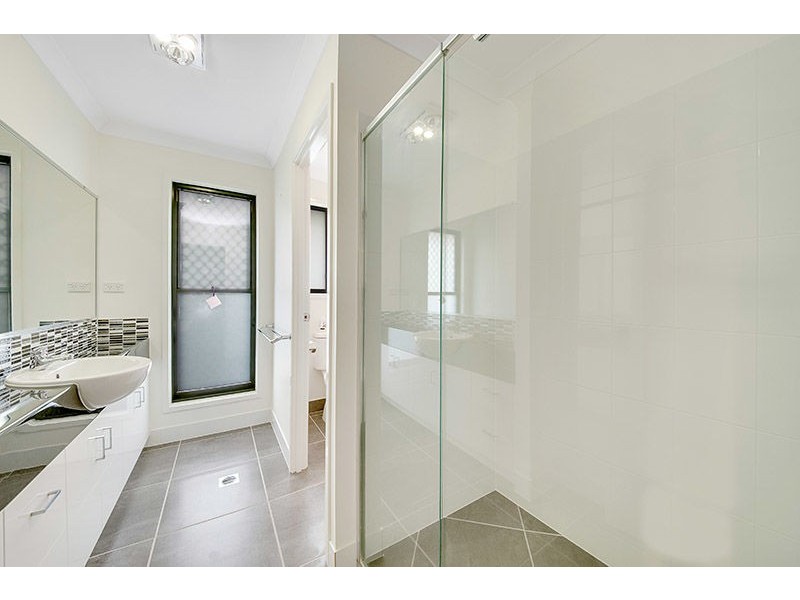 28 Wedgetail Road, Clinton QLD 4680