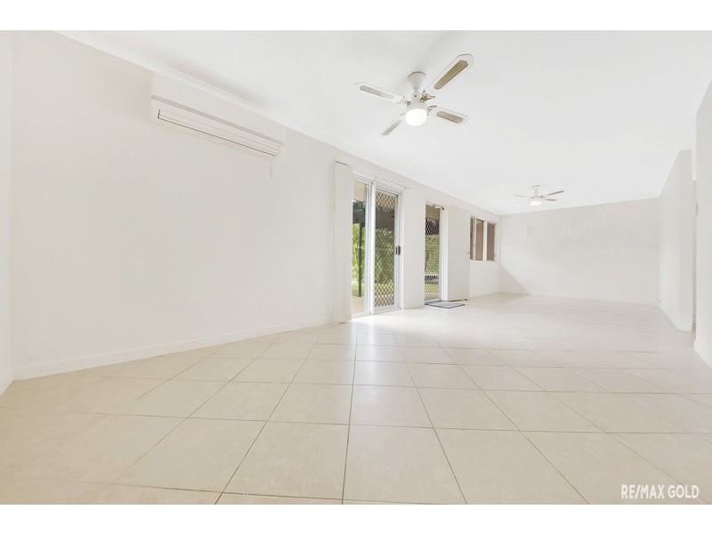 14 Aramac Drive, Clinton QLD 4680