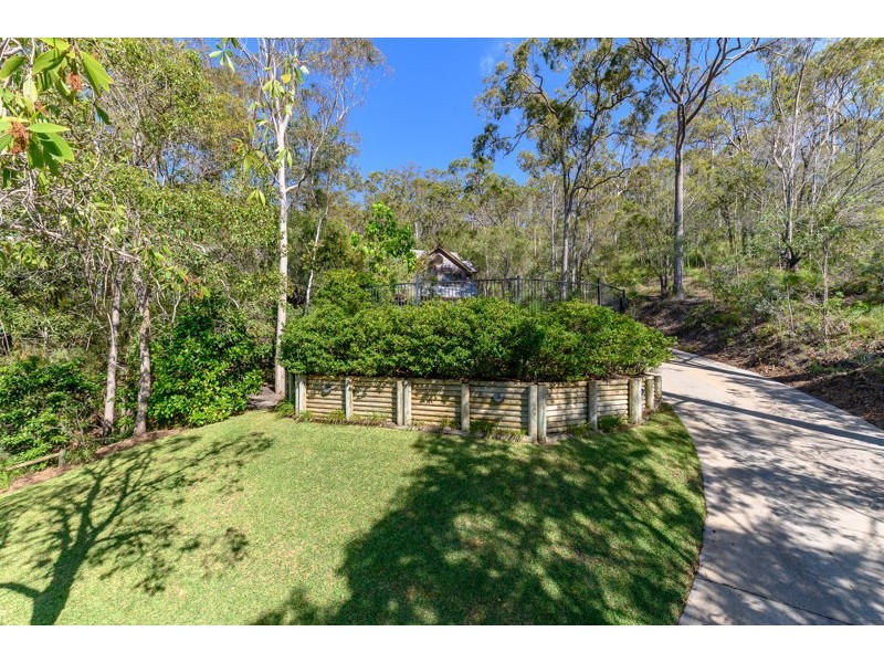 24 Dame Pattie Avenue, Clinton QLD 4680