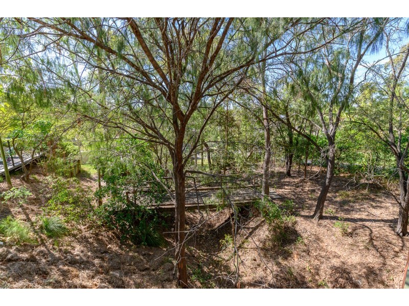 24 Dame Pattie Avenue, Clinton QLD 4680