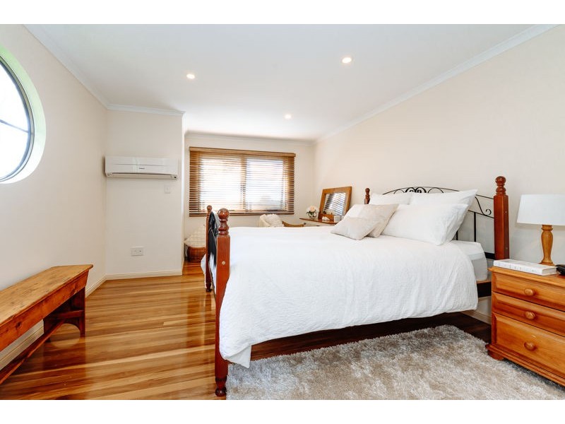 24 Dame Pattie Avenue, Clinton QLD 4680