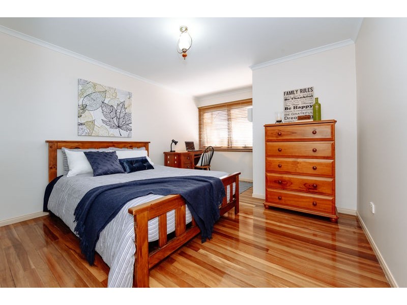 24 Dame Pattie Avenue, Clinton QLD 4680