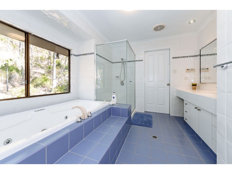 24 Dame Pattie Avenue, Clinton QLD 4680