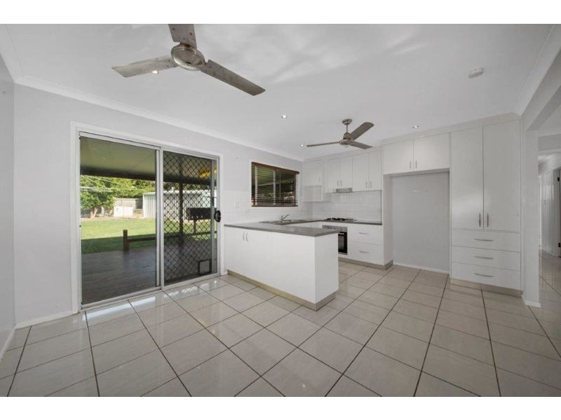 4 Wilkins Street, West Gladstone QLD 4680