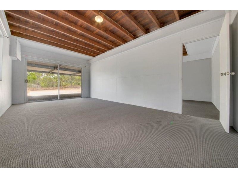 16 Saggitarius Street, River Ranch QLD 4680