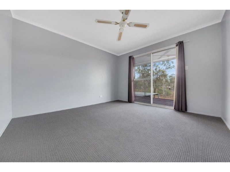 16 Saggitarius Street, River Ranch QLD 4680