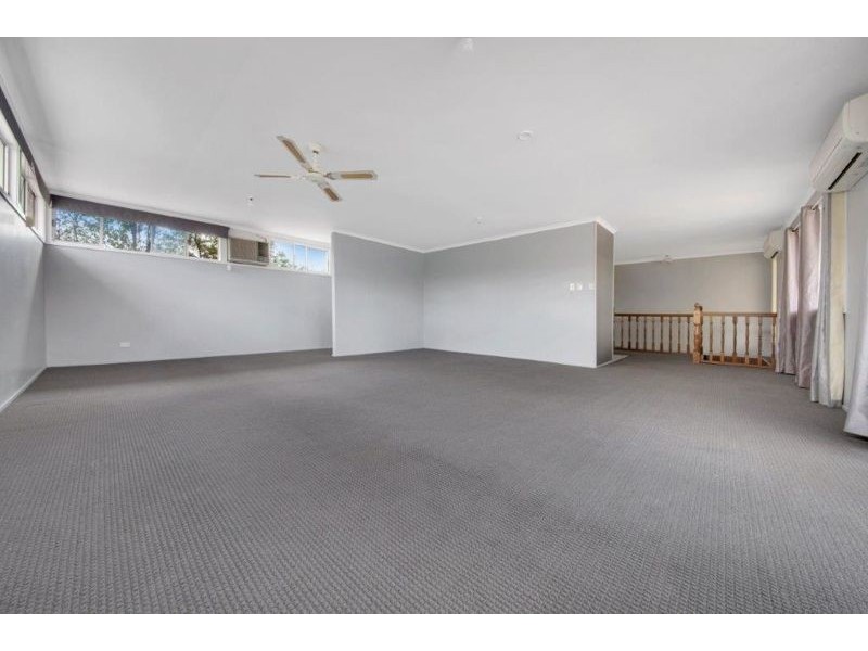 16 Saggitarius Street, River Ranch QLD 4680