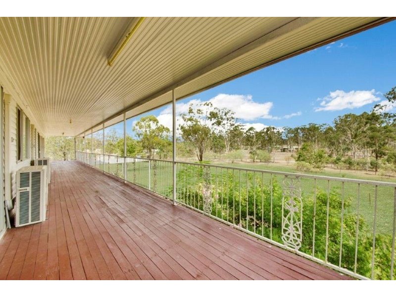 16 Saggitarius Street, River Ranch QLD 4680