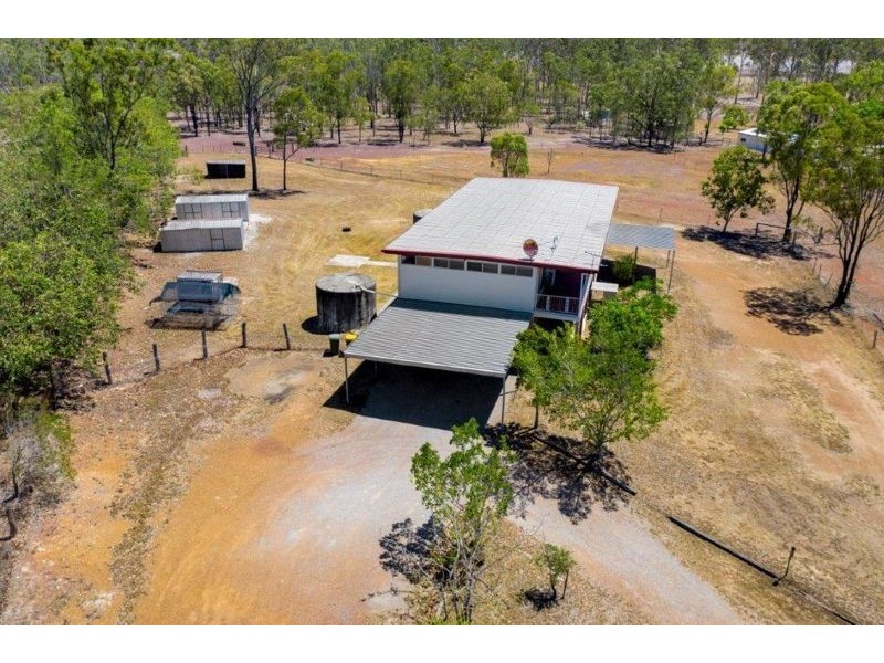 16 Saggitarius Street, River Ranch QLD 4680
