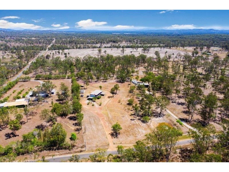 16 Saggitarius Street, River Ranch QLD 4680