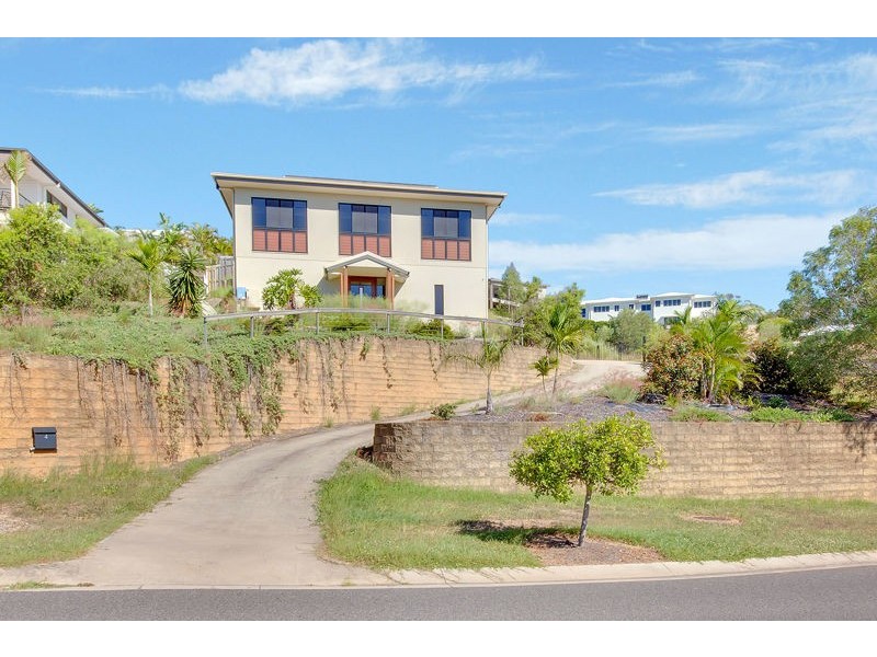 4 Koowin Drive, Kirkwood QLD 4680