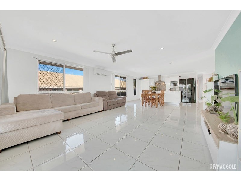 33 Briffney Street, Kirkwood QLD 4680