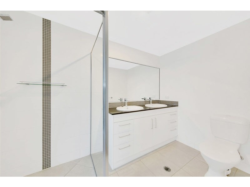 11 Namadgi Terrace, New Auckland QLD 4680