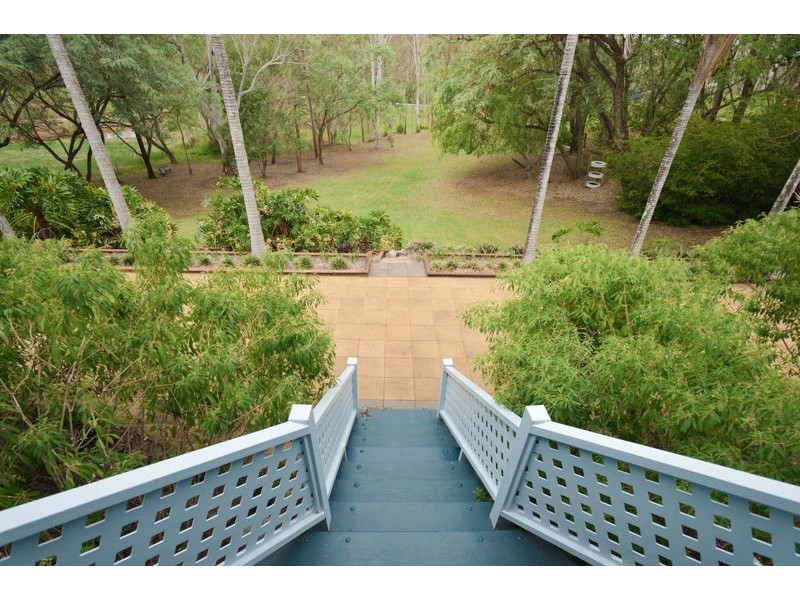 13 Helen Crescent, Wurdong Heights QLD 4680