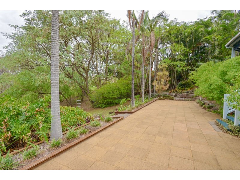 13 Helen Crescent, Wurdong Heights QLD 4680