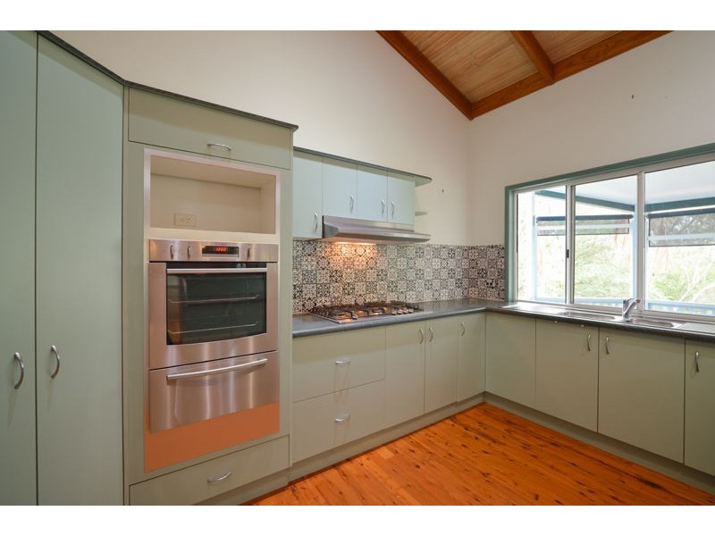 13 Helen Crescent, Wurdong Heights QLD 4680