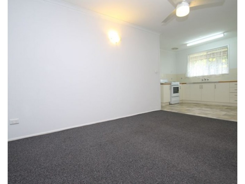 2/17 Central Lane, Gladstone QLD 4680