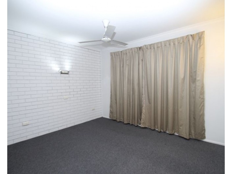 2/17 Central Lane, Gladstone QLD 4680