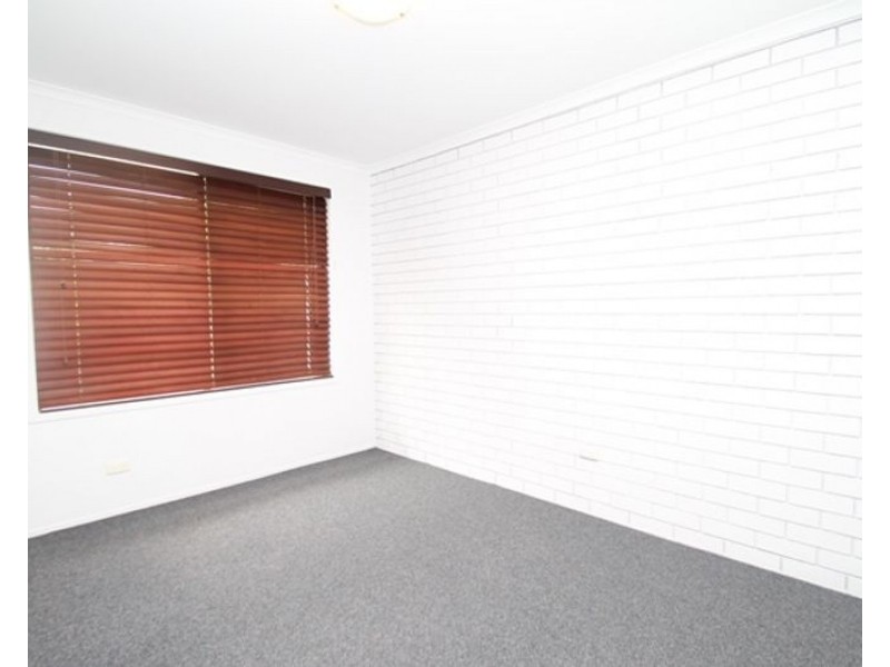 2/17 Central Lane, Gladstone QLD 4680