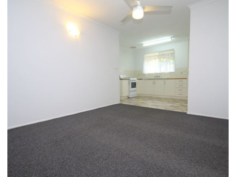 2/17 Central Lane, Gladstone QLD 4680