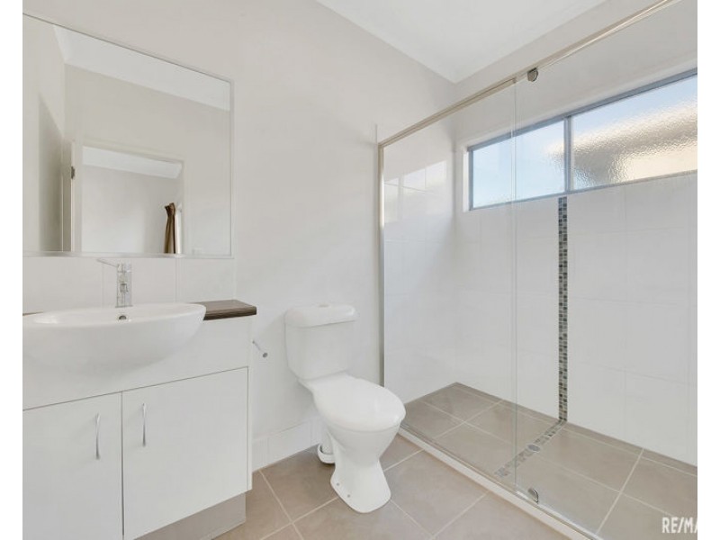 3/4 Rossella Street, West Gladstone QLD 4680