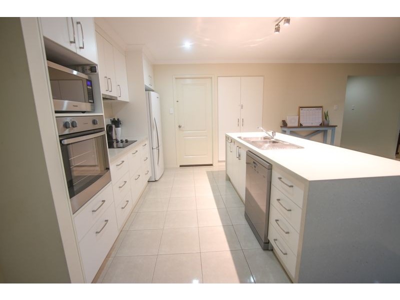 25 Central Avenue, Calliope QLD 4680