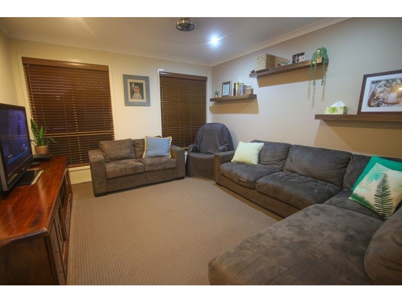 25 Central Avenue, Calliope QLD 4680