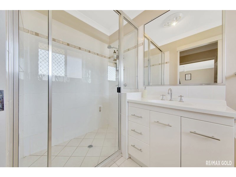 17 Julius Crescent, Clinton QLD 4680