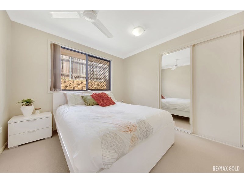 17 Julius Crescent, Clinton QLD 4680