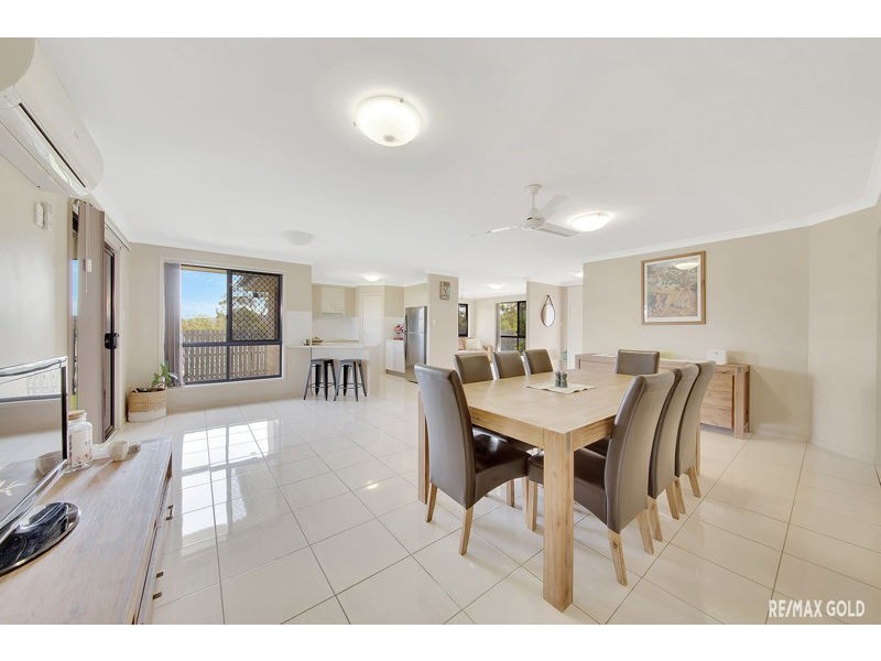 17 Julius Crescent, Clinton QLD 4680