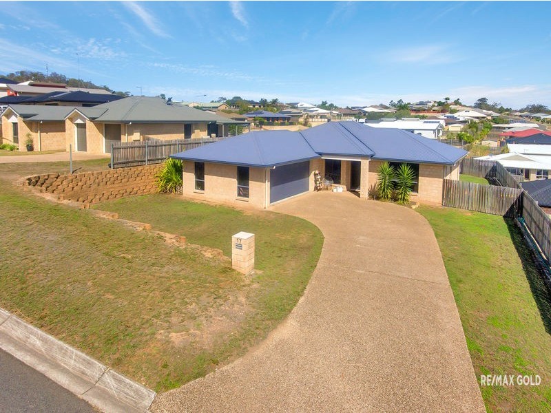17 Julius Crescent, Clinton QLD 4680