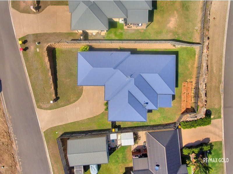 17 Julius Crescent, Clinton QLD 4680
