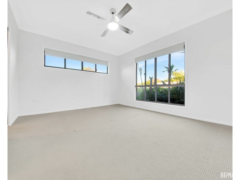 10 Carnarvon Parade, New Auckland QLD 4680