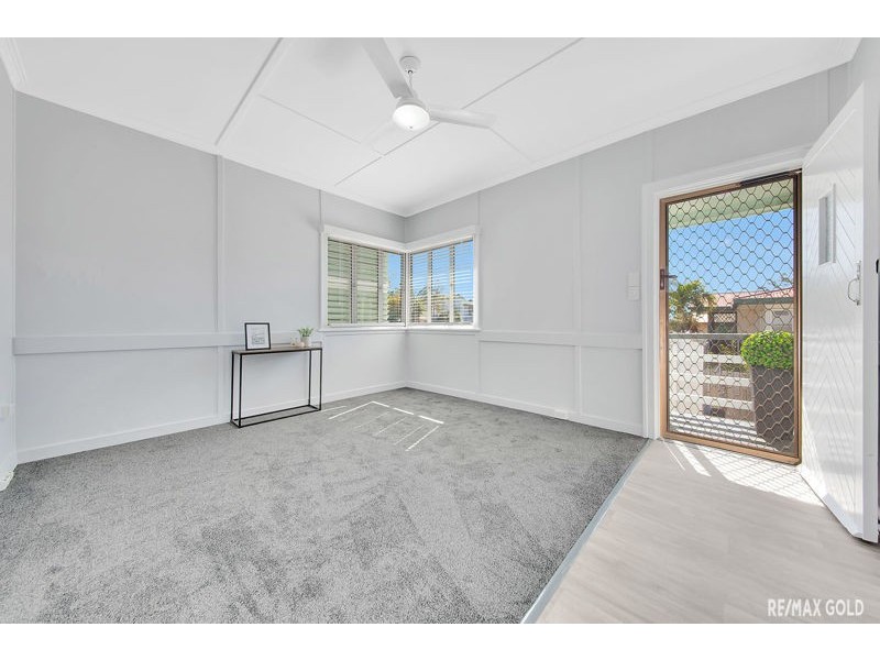 6 ELIZABETH STREET, South Gladstone QLD 4680