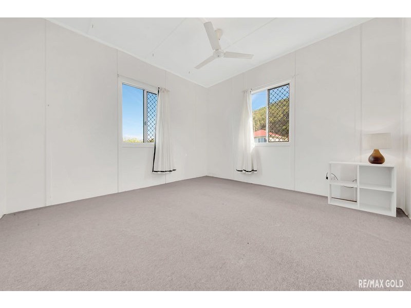 184 OAKA STREET, South Gladstone QLD 4680