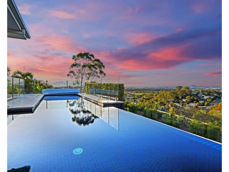 9 Upper Piper Street, West Gladstone QLD 4680