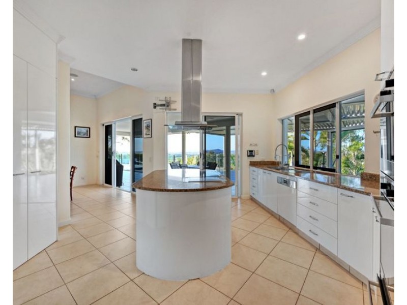 9 Upper Piper Street, West Gladstone QLD 4680