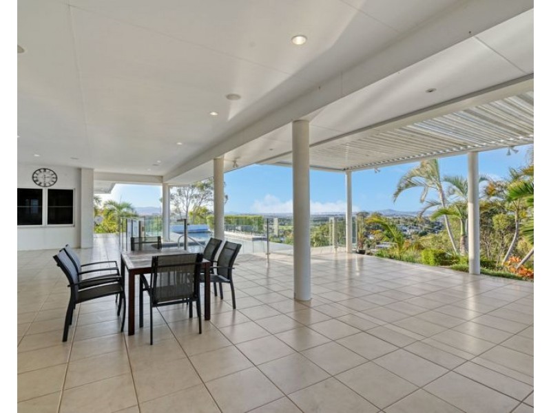 9 Upper Piper Street, West Gladstone QLD 4680